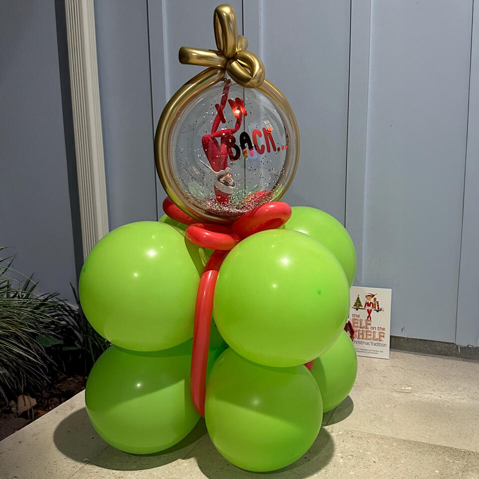 elf on the shelf themed balloon greeting